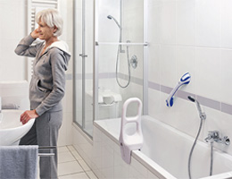 Hilfsmittel für Bad und WC